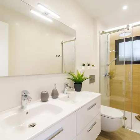 Jose Lanzarote By Villa *